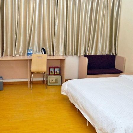 Yimi Inn Shiqiao Metro Sation Pedestrian Street Branch Guangzhou Dış mekan fotoğraf