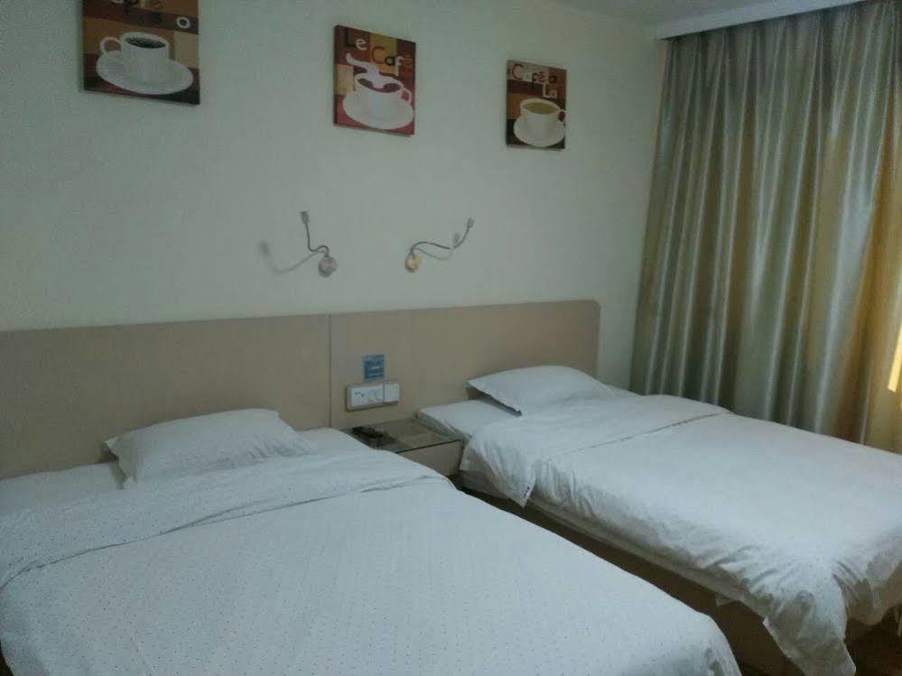 Yimi Inn Shiqiao Metro Sation Pedestrian Street Branch Guangzhou Dış mekan fotoğraf